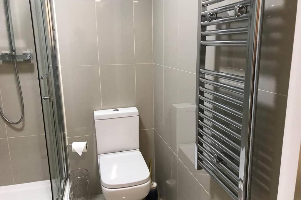 Marie'S Serviced Apartments- 2 Bedroom City Stay 贝德福德 外观 照片